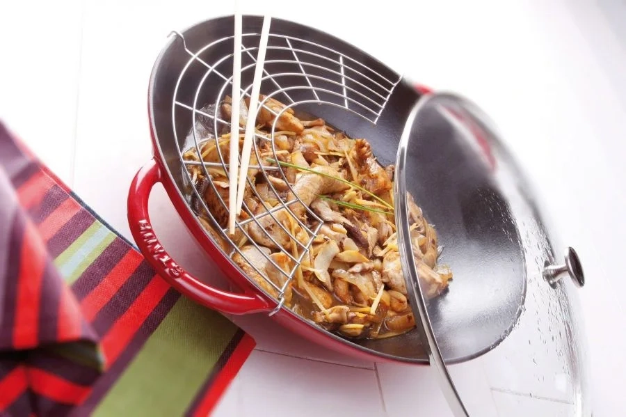 Staub – Petit Wok – Wok mały 30 cm wiśnia