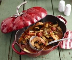 Staub - Garnek żeliwny owalny pomidor 25cm