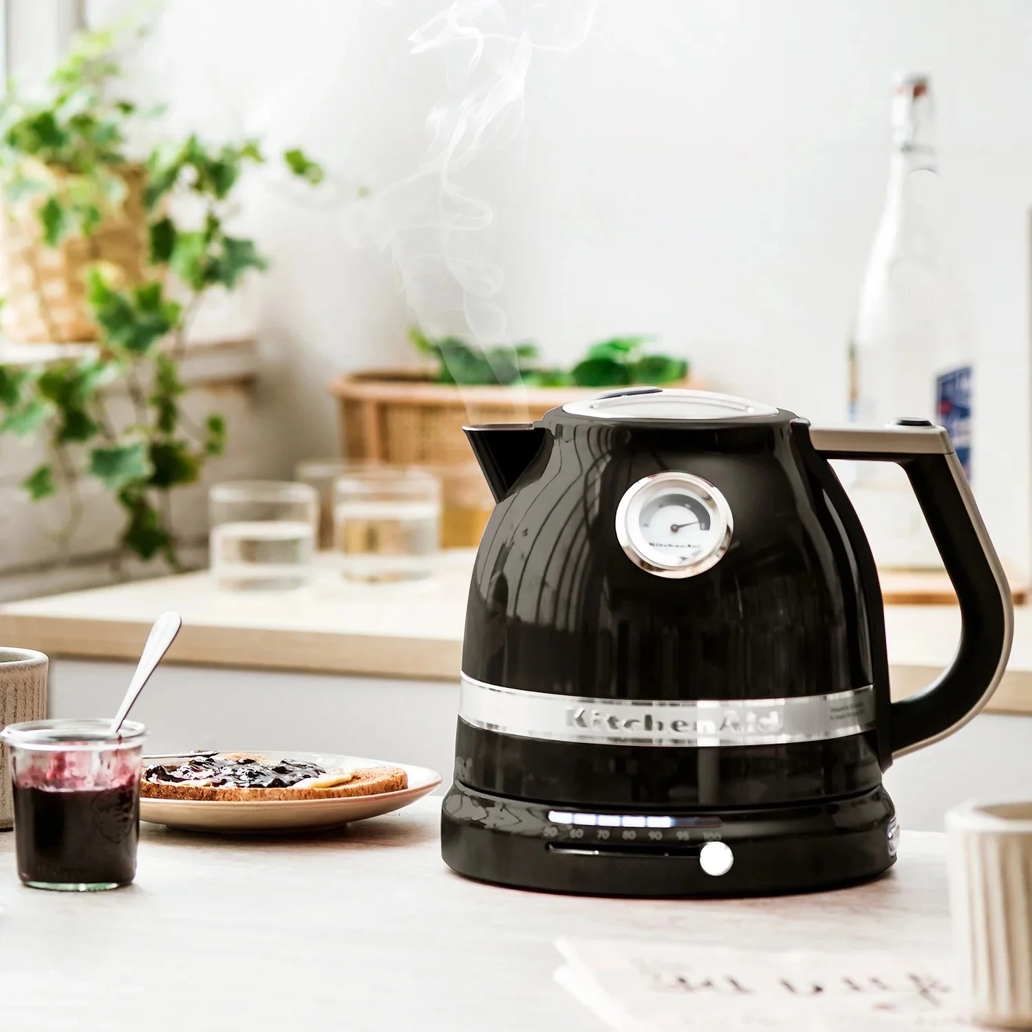 KitchenAid - Czajnik 1,5 L Artisan czarny