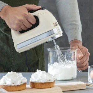 KitchenAid - Mikser ręczny kremowy