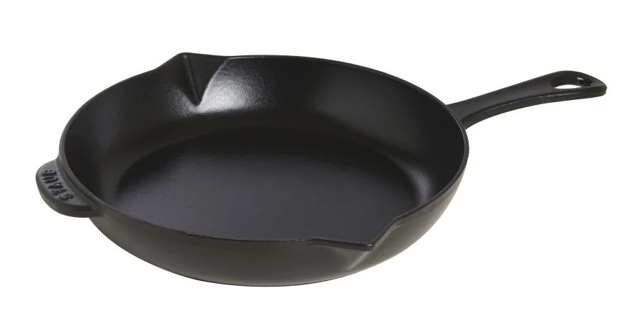 Staub – Patelnia z żeliwną rączką 26 cm