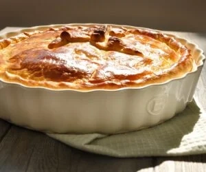 Emile Henry - Naczynie do tarty 24 cm - kremowy